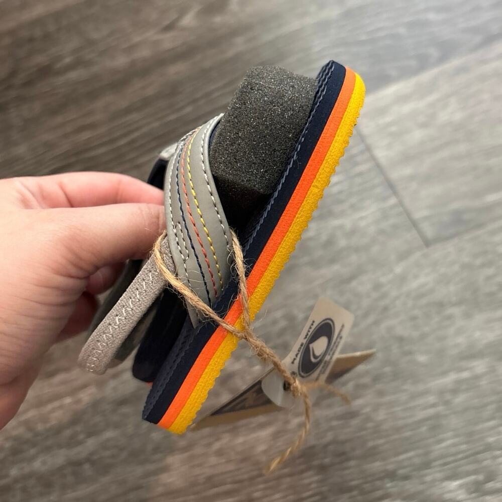 NEW Hari Mari Brazos II In Gray/Navy Size 4/5 Toddler - Picture 4 of 4